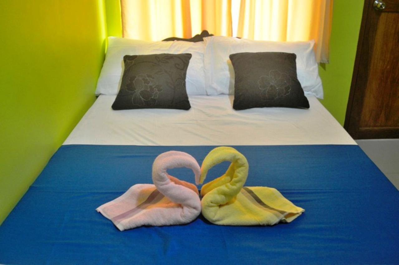 Amelia Homestay Puerto Princesa Kültér fotó